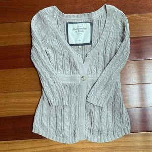 Abercrombie & Fitch • Sweater